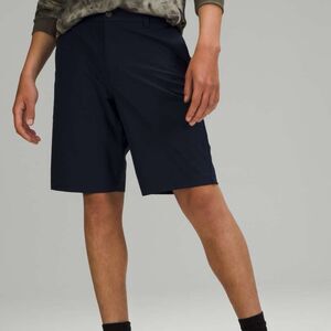 Lululemon Commission Shorts Men’s 33 Relaxed Fit Short 11" Warpstreme Navy Blue